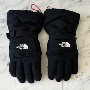 The North Face Black Winter Ski Gloves with Red Pull Loops - women’s small